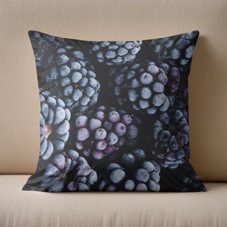 Kissen: Frozen blackberries
